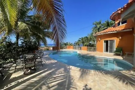 Hospitality Expert Stonehenge - 5Br Mansion Villa Montego Bay