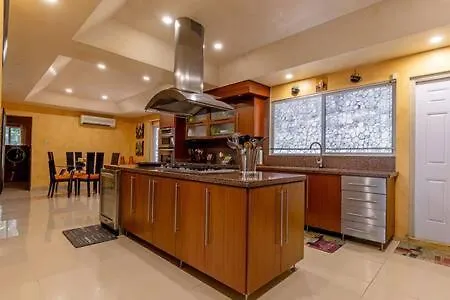 Hospitality Expert Stonehenge - 5Br Mansion Villa Montego Bay 0*,